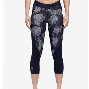 Adidas Printed Cropped Leggings Size Small